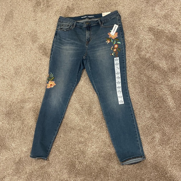Women’s floral jeans 14 - Picture 2 of 4